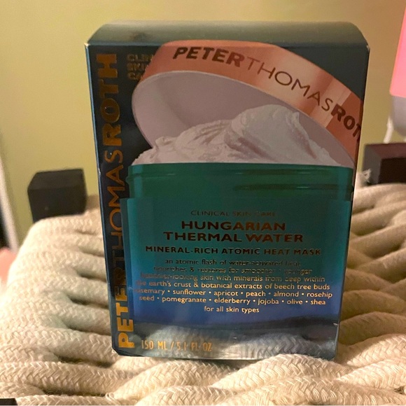 Hungarian Thermal Water Mineral-Rich Atomic Heat Mask - Picture 1 of 4